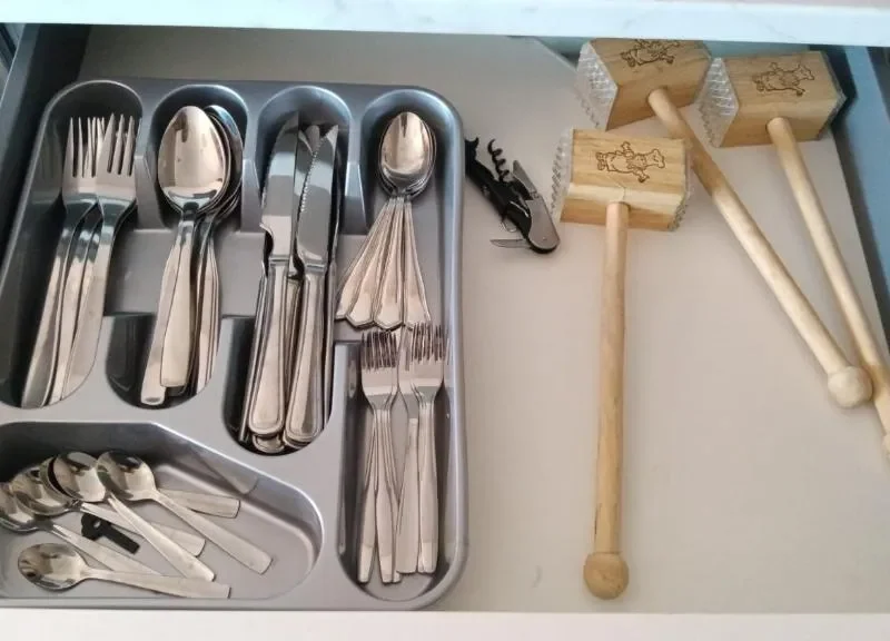 Utensilios cocina apartamento Camino de Santiago